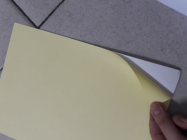 Ưu điểm decal A4 đế vàng