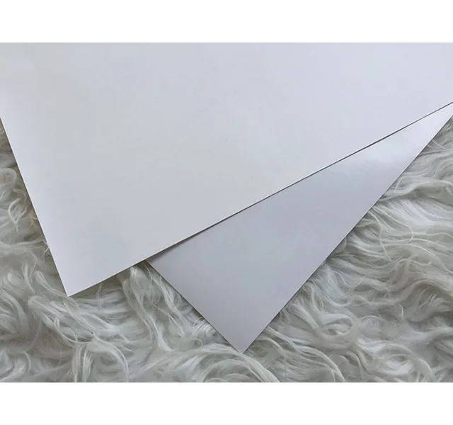 Giấy in tem nhãn khổ A4 màu sữa